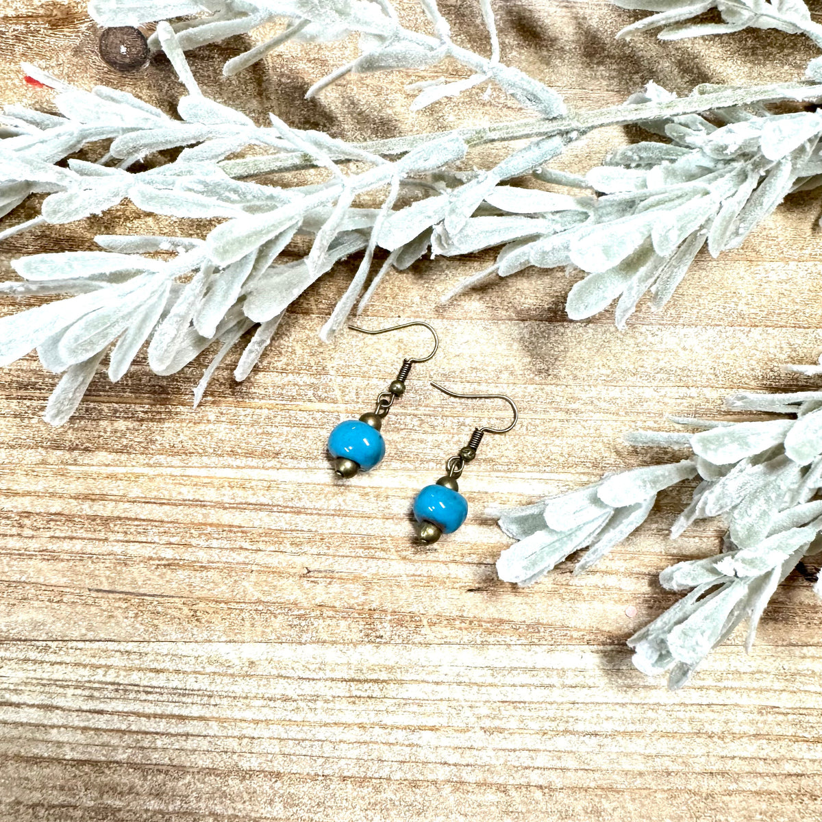 Simple Ceramic Earring- Turquoise